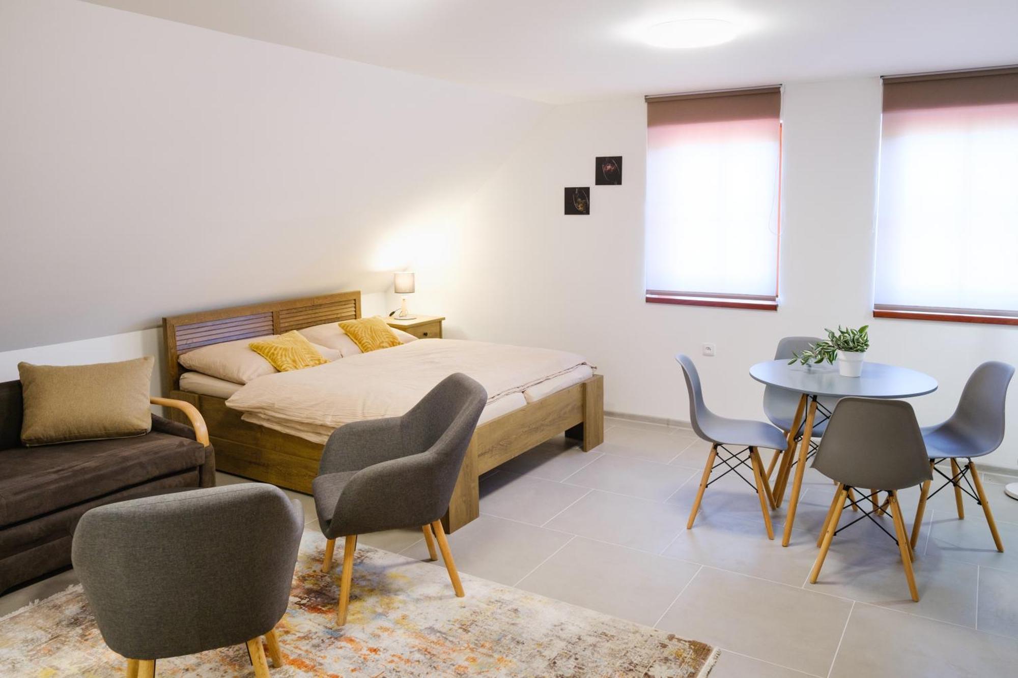 Apartman 1 Fklidu Зноймо Екстер'єр фото